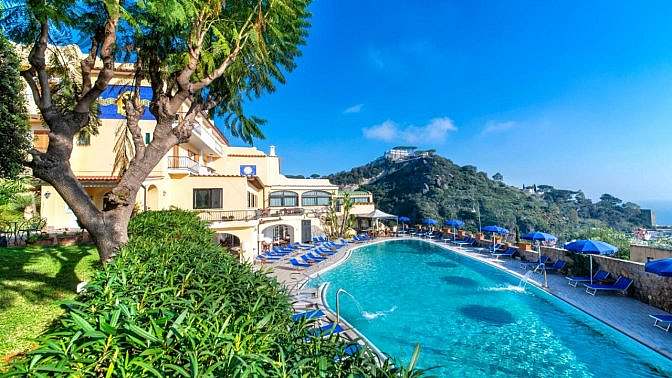 Ischia: terme, mare e relax