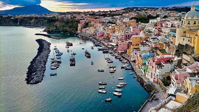 Trekking a Napoli, Capri e Procida