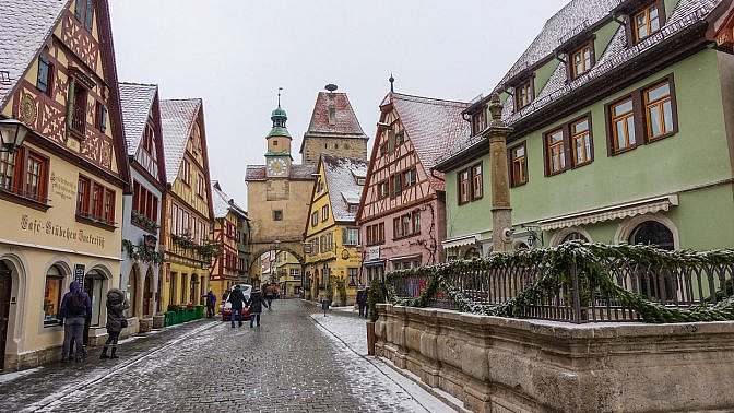 Fuga verso la Strada Romantica