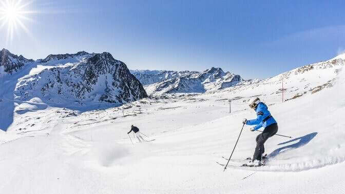 Scia con noi sul ghiacciaio della Val Senales