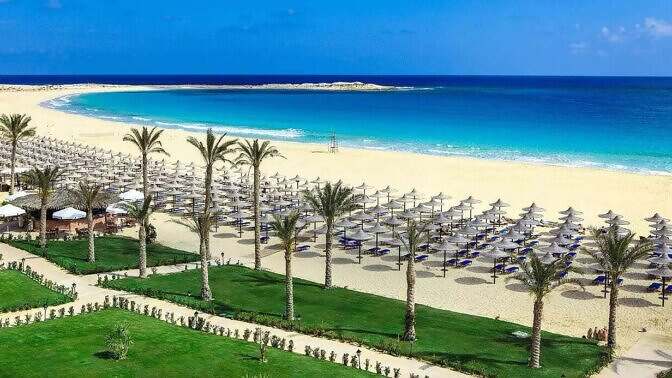 Al mare in Egitto; le tranquille spiagge del Mediterraneo